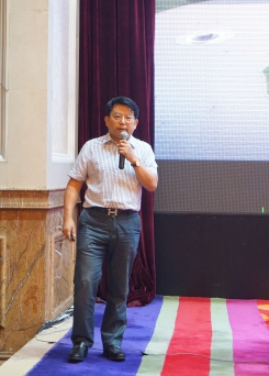 重慶聯盛建設項目管理有限公司董事長雷開貴作做題報告